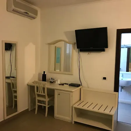 Pescasubacquea Aparthotel 3*