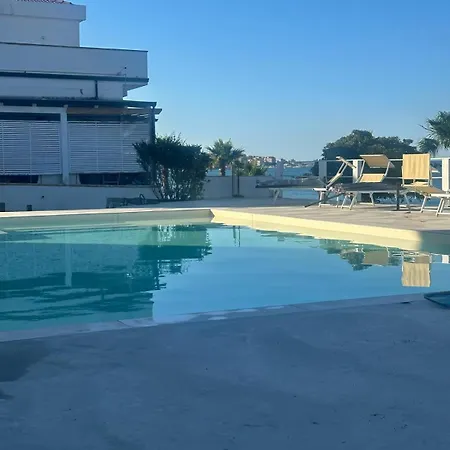 Pescasubacquea מלון דירות 3*