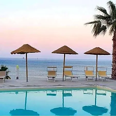 Pescasubacquea Hotel apartamentowy Crotone