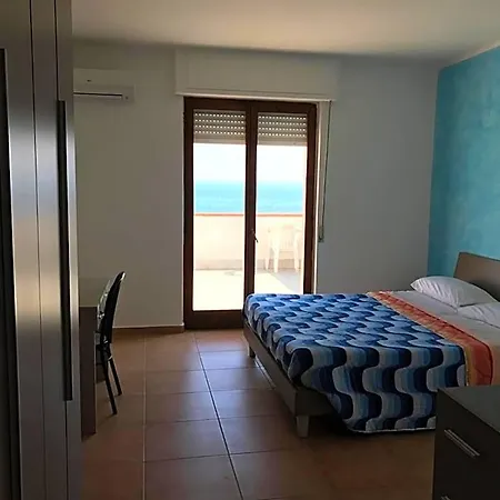 Hotel apartamentowy Pescasubacquea